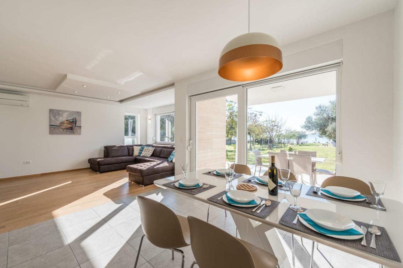 Villa Amfora - First Row By The Sea Bibinje Exterior foto