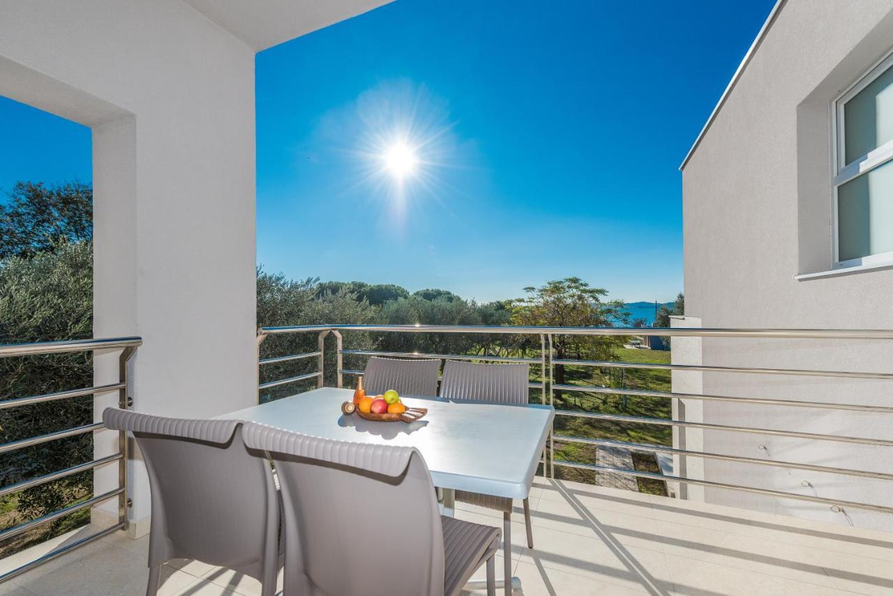 Villa Amfora - First Row By The Sea Bibinje Exterior foto